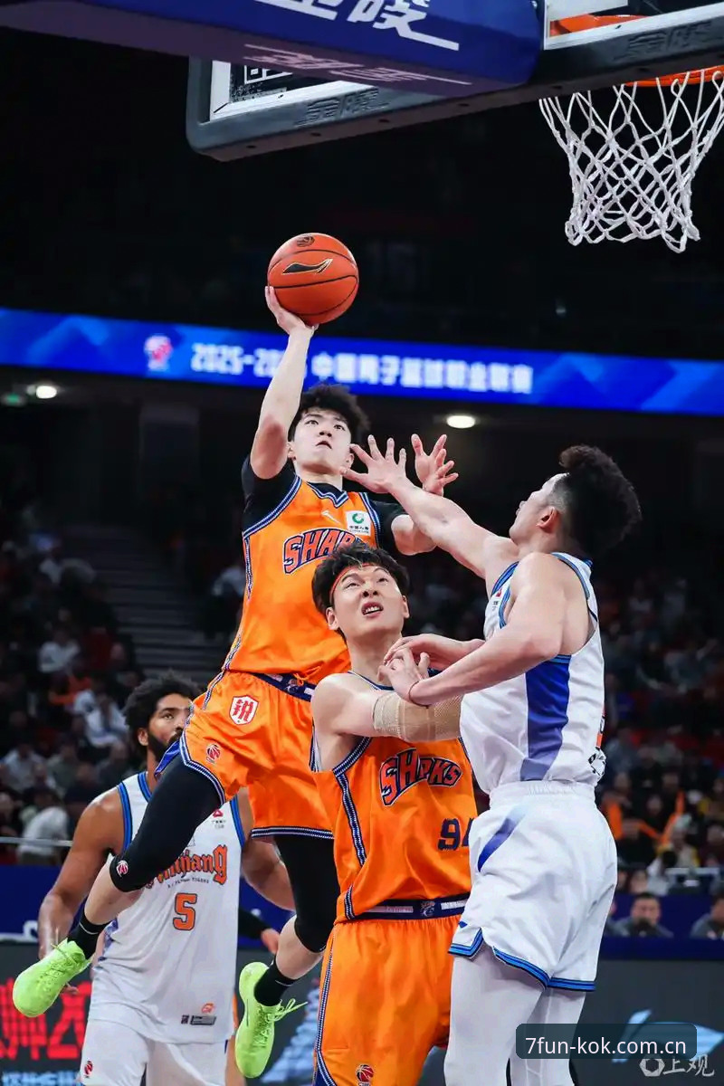 CBA季后赛京沪大战G4全面解析：上海男篮替补深度与体能分配的双重考验